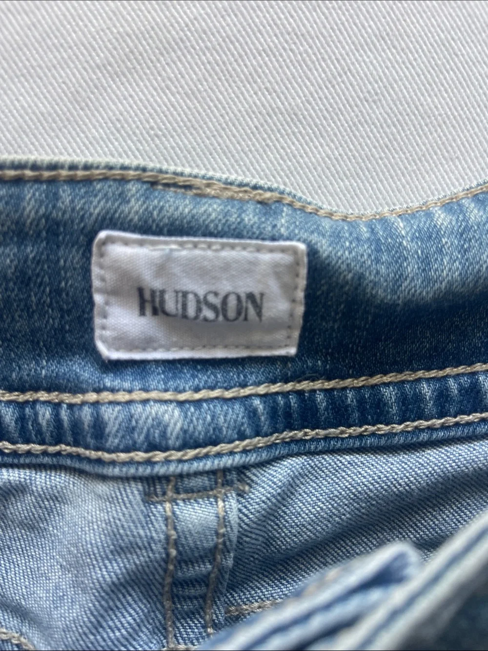Hudson Size 29” Jean Shorts Light Blue Cuffed Denim Shorts - Picture 2 of 11